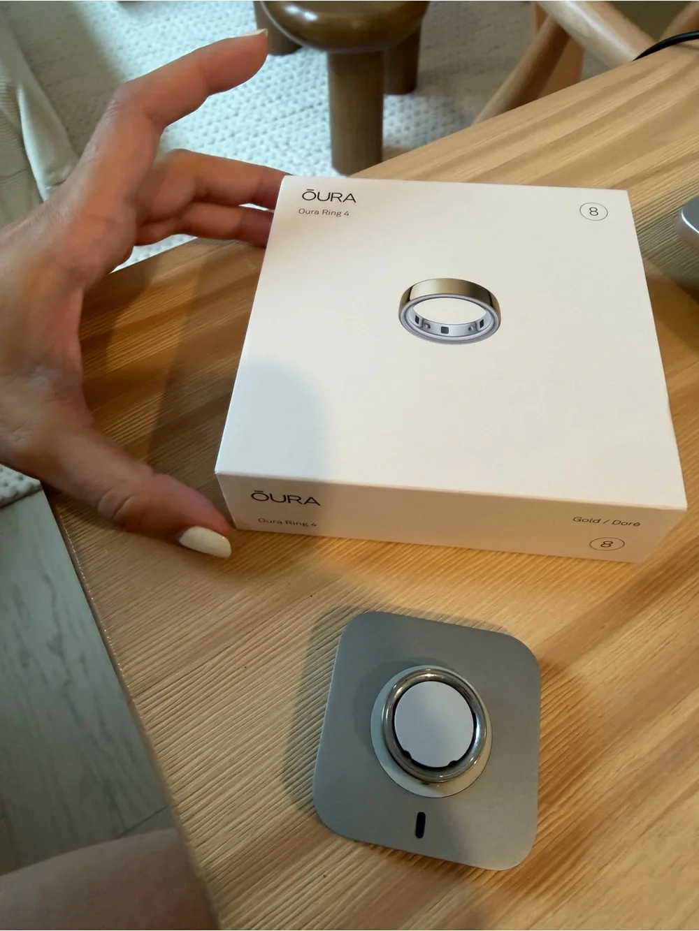 Oura Ring 4 in size 8 and in gold
